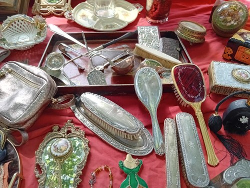 Imatge de la notícia El Mercat de la Rambla, un espai de trobada amb objectes únics i artesania local