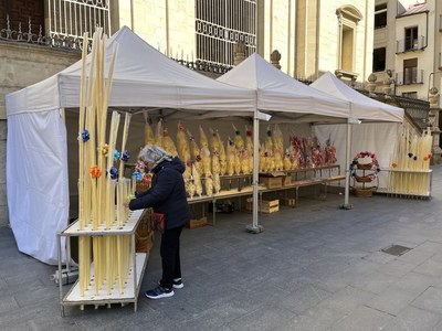 Torna el tradicional Mercat de Palmes i Palmons